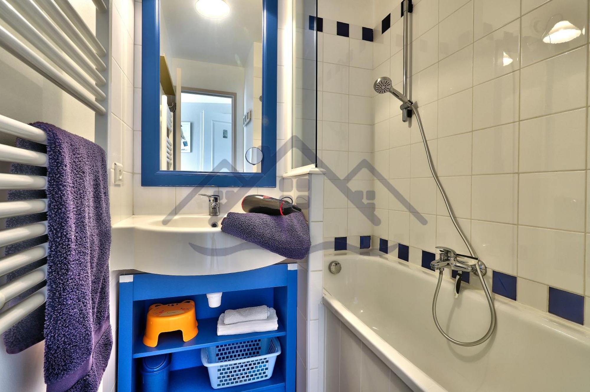Localise - A06 - Entierement De Plain-Pied Avec Petite Vue Mer - Donnant Sur La Piscine Et Le Jardin - Wifi Inclus - Draps Inclus - Guilvinec Buitenkant foto