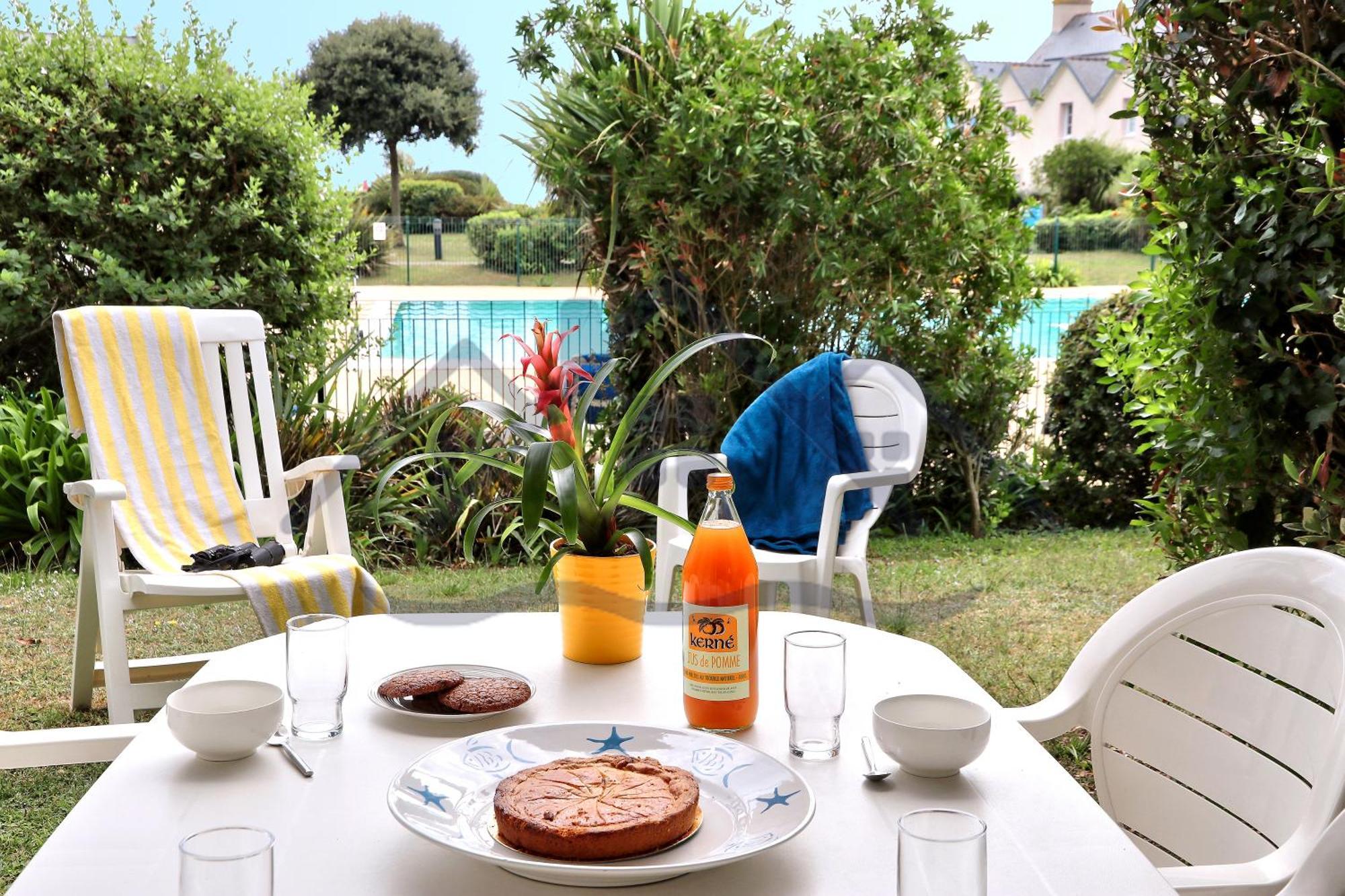 Localise - A06 - Entierement De Plain-Pied Avec Petite Vue Mer - Donnant Sur La Piscine Et Le Jardin - Wifi Inclus - Draps Inclus - Guilvinec Buitenkant foto